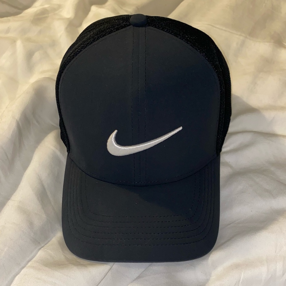 Nike AeroBill Classic99